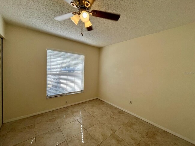 Building Photo - 945 Burlwood St