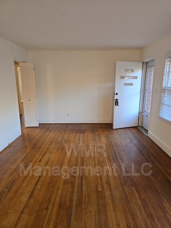 Building Photo - 4120 Leeds Dr