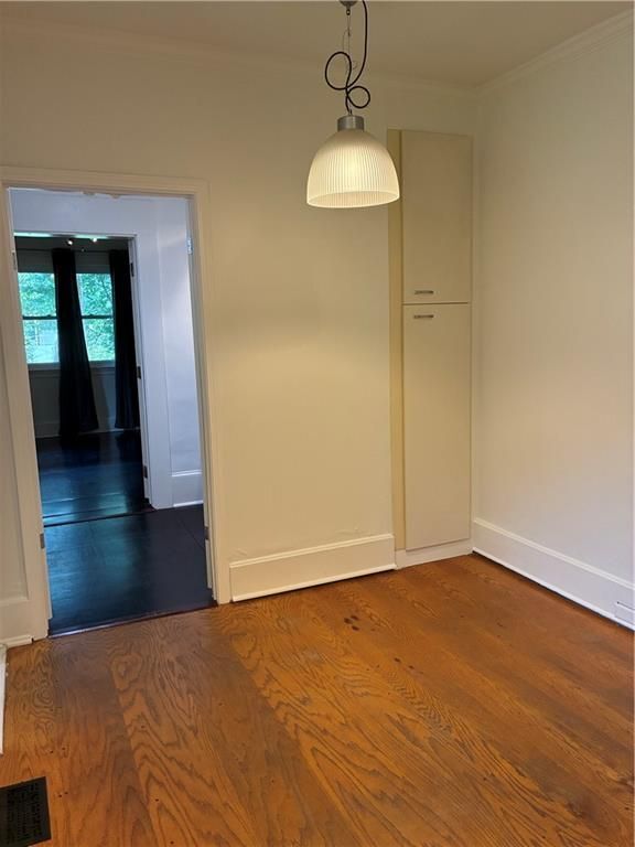 Building Photo - 1088 Sanders Ave SE