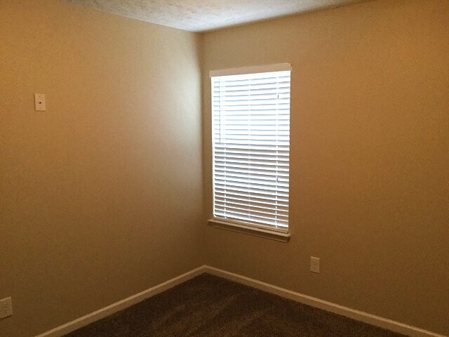 Building Photo - 3053 Bluffhollow Gap