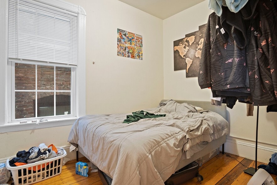 Building Photo - 852 Huntington Ave