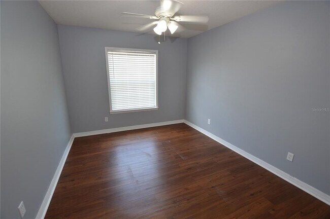 Building Photo - 42 Farmsworth Dr