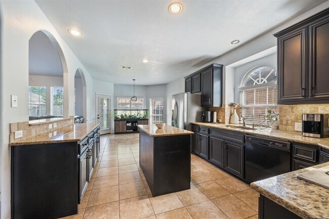 Building Photo - 3011 Rustic Gardens Dr