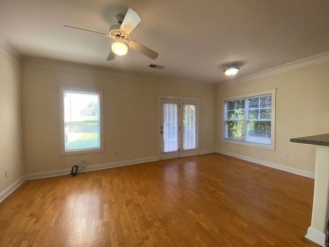 Building Photo - PRE-LEASING FOR AUGUST 6TH, 2026!