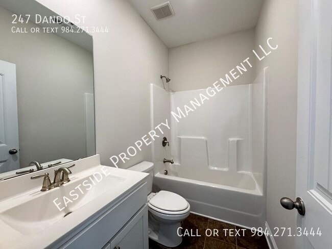 Building Photo - 247 Dando St