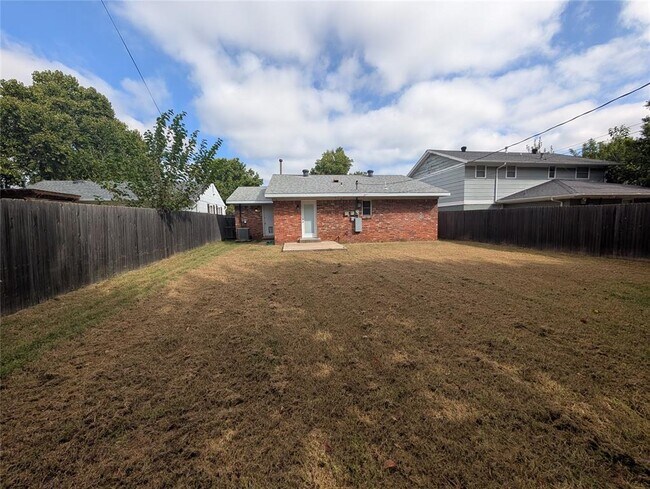 Building Photo - 2520 NW 58th St