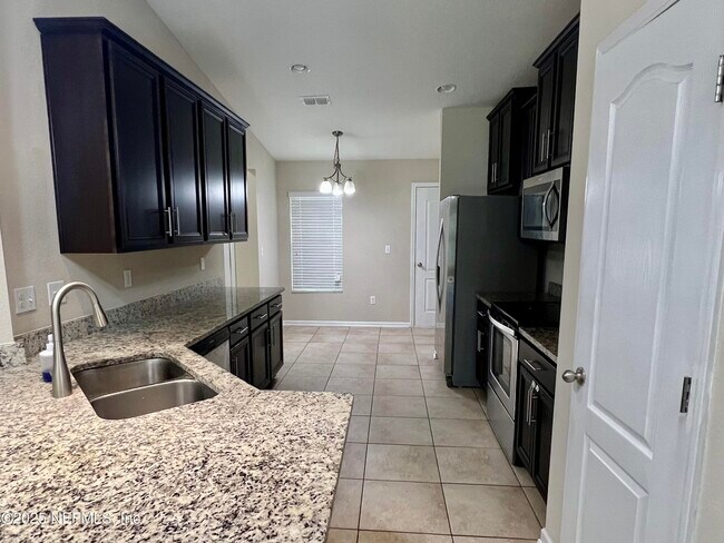 Building Photo - 12598 Itani Wy