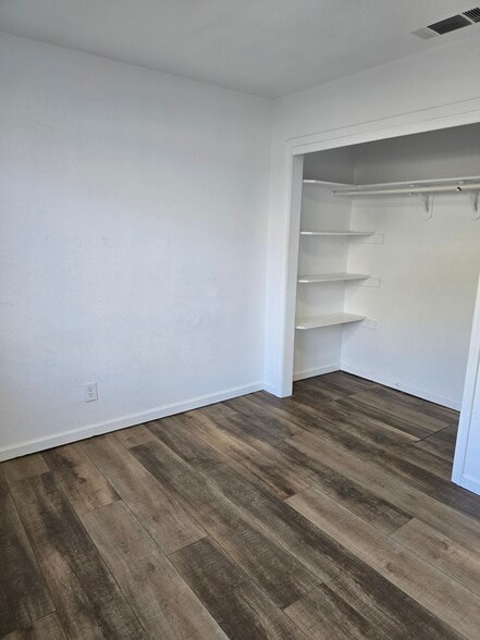 Building Photo - 116 Baker Way