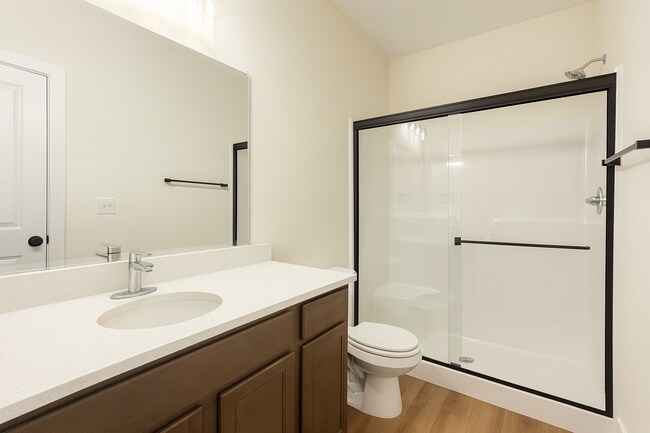 Building Photo - 3763/65 Bluelake