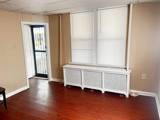 Building Photo - 604 N Indiana Ave
