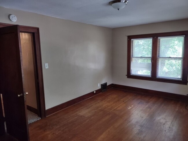 Building Photo - 1417 N 31st St