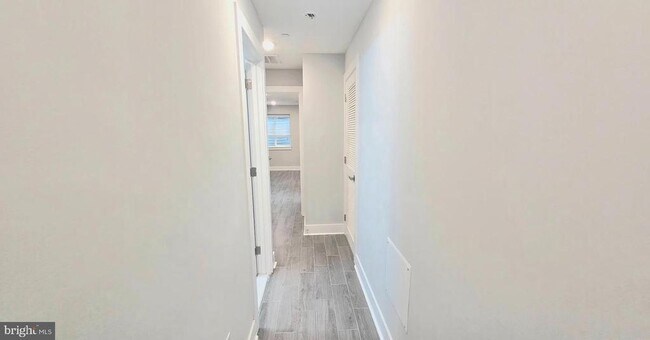 Building Photo - 5233 Chancellor St