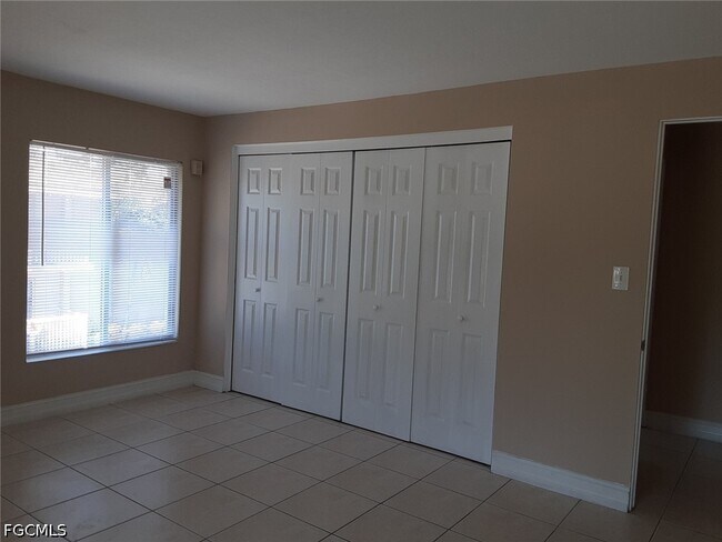 Building Photo - 1830 Maravilla Ave