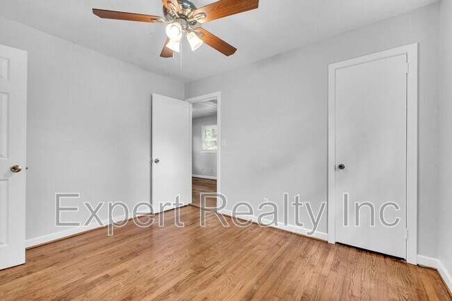 Building Photo - 1317 Glenwood St NW