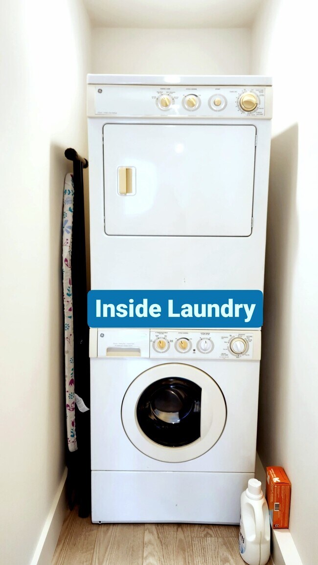 Inside Laundry - 2635 Dalemead St