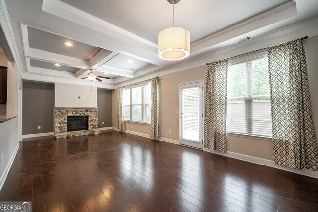 Building Photo - 2483 Norwood Dr SE