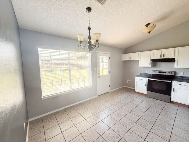 Building Photo - 175 Ridgecrest Dr