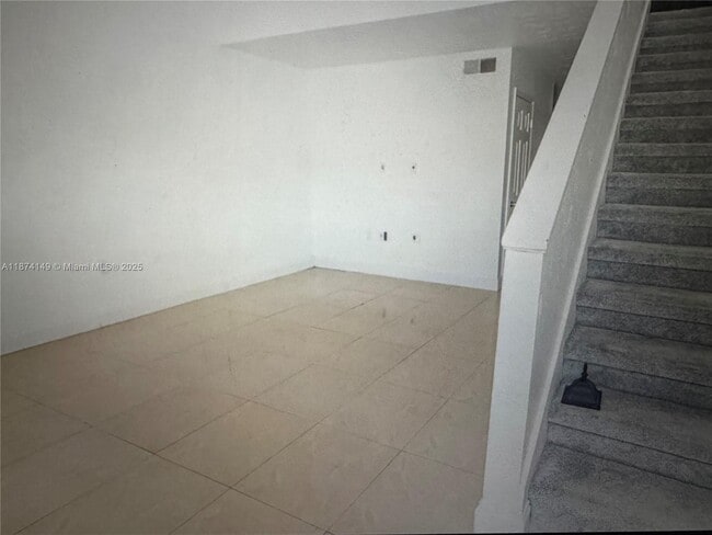 Building Photo - 3984 Crayrich Cir