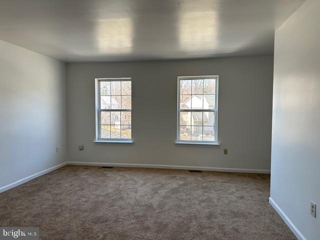 Building Photo - 26 Petersburg Ln