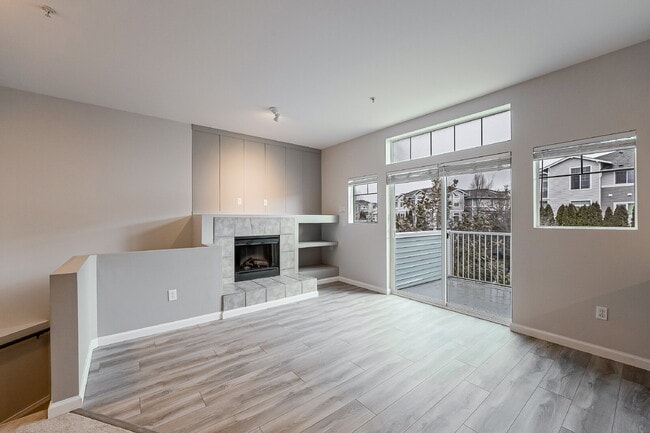 Building Photo - Looking for a place to call home, look no further.  Move-in ready, call and schedule a showing.