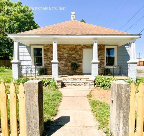 Building Photo - 1 17th St SE