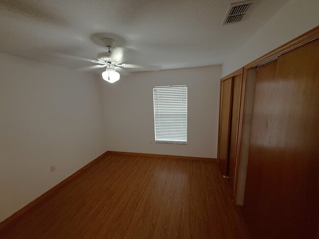 Building Photo - 3249 Villa Way Cir