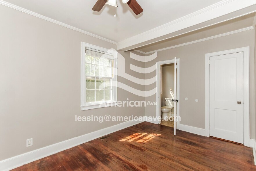 Building Photo - 318 Lyles St