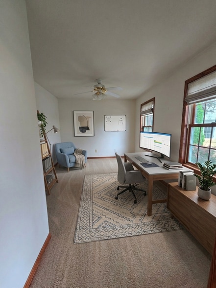Office / Den / Formal Dining - W3132 Glenbrooke Ct