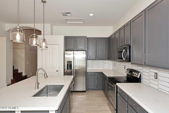 Building Photo - 731 W Melody Ave