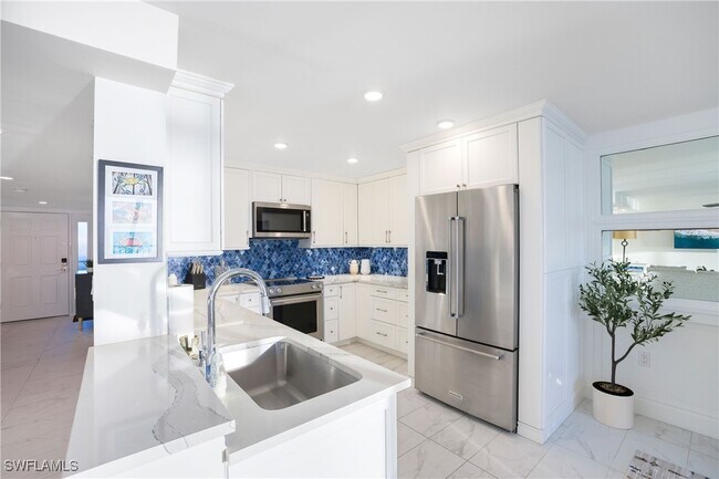 Building Photo - 9715 Gulf Shore Dr