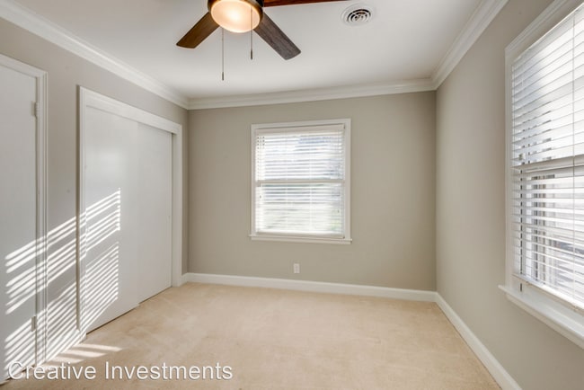 Building Photo - 4 br, 3 bath House - 2817 White Oak Drive