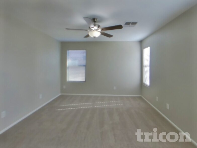 Building Photo - 1275 E Shari St