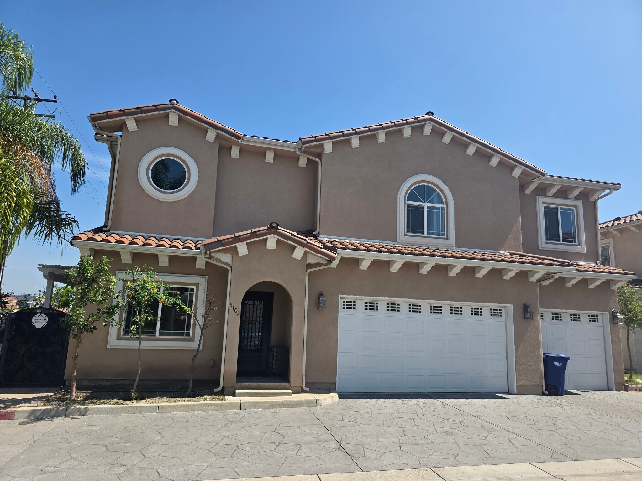 Building Photo - 5102 La Palma Ave