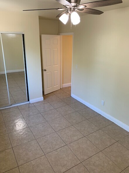 Bedroom - 409 E 56th St