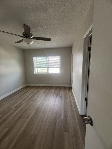 Building Photo - 10761 Palma Vista Ave