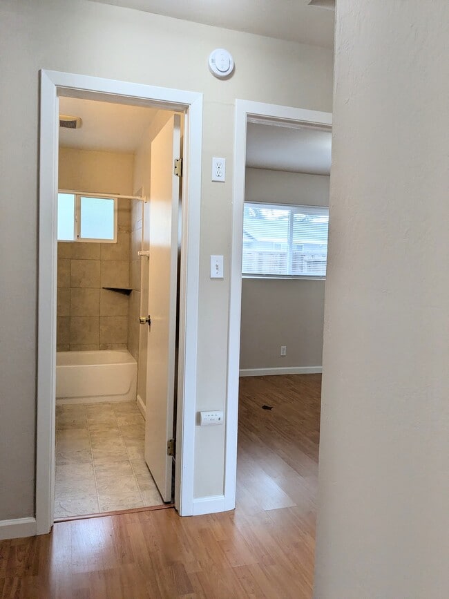 Building Photo - 7333 Starward Dr