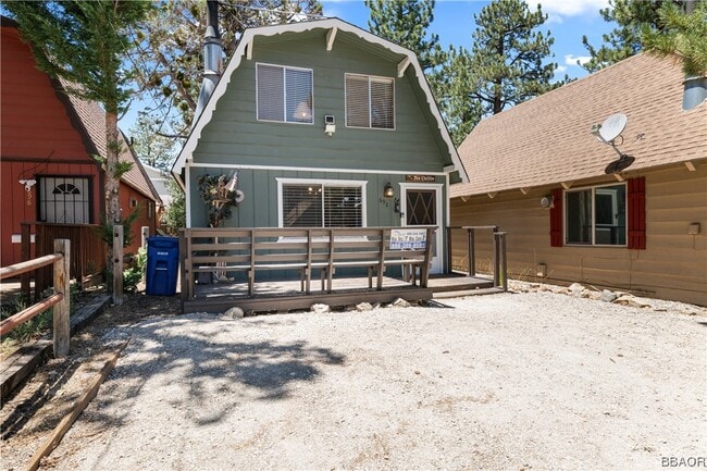 Building Photo - 692 San Bernardino Ave