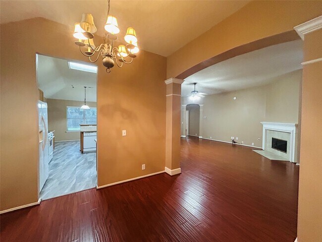 Building Photo - 5018 Rocky Manor Ln
