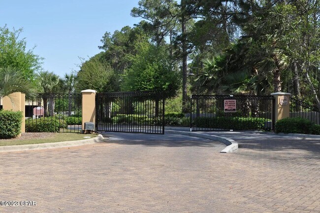 Building Photo - 8700 Front Beach Rd