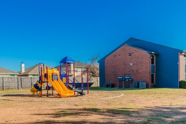 Building Photo - 2333 Escalante Ave