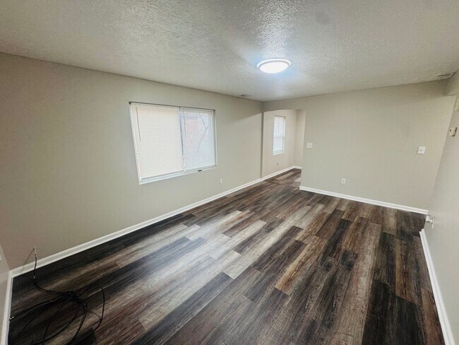 Building Photo - 20151 Crystal