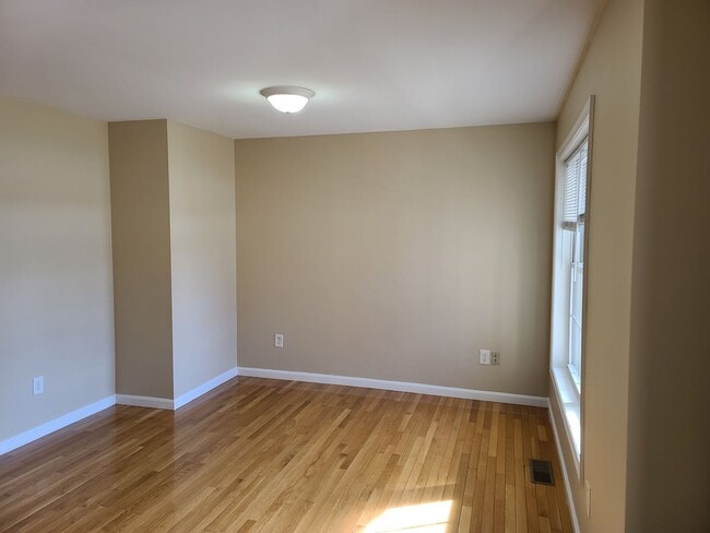 Building Photo - 3 Bedroom Townhome for Rent in Waynesboro