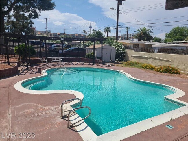 Building Photo - 1390 E Vegas Valley Dr