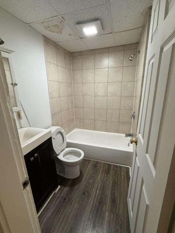 Building Photo - 106 River St