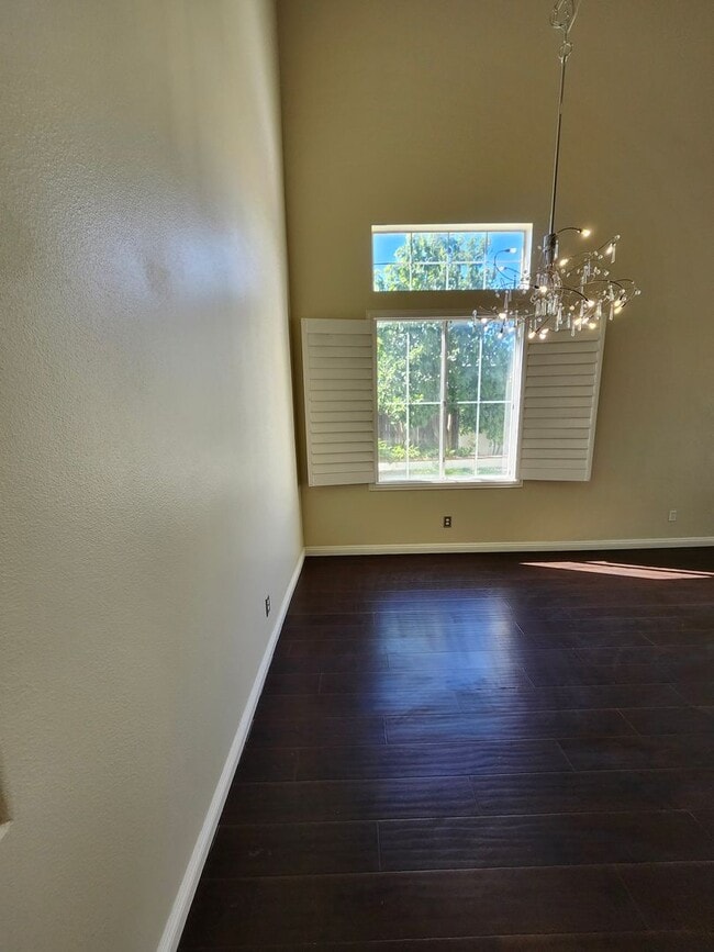 Building Photo - Beautiful two-story home located in the he...