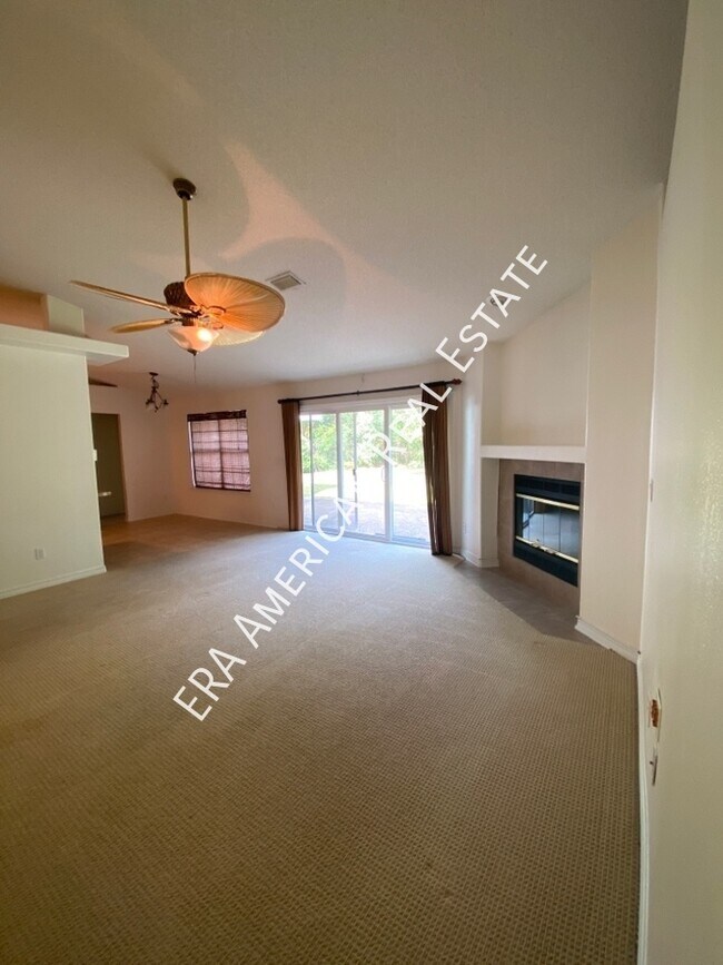 Building Photo - 1922 Everglades Dr