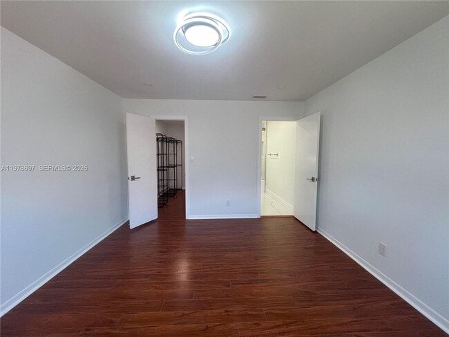 Building Photo - 6435 SW 116th Pl