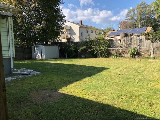 Building Photo - 186 Marigold Ave