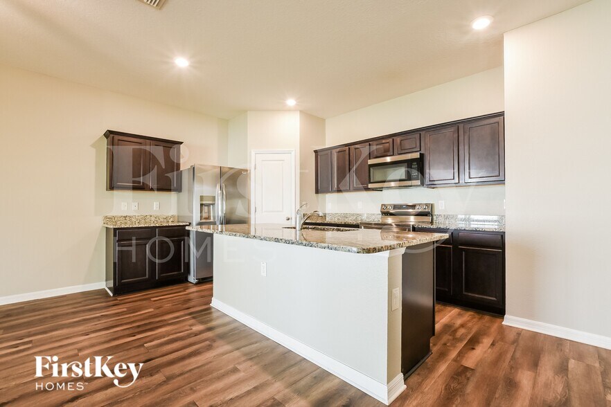 Building Photo - 3941 Saltmarsh Loop