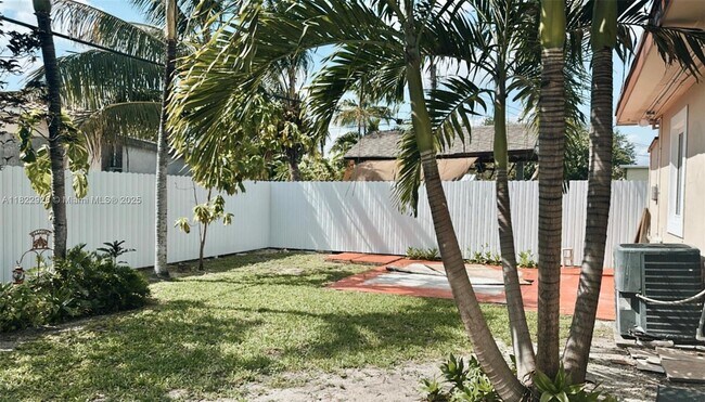 Building Photo - 1840 NW 36th Ave